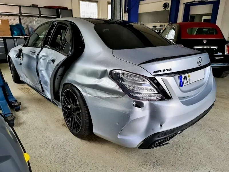 Mercedes-AMG Seitenschaden Gutachten