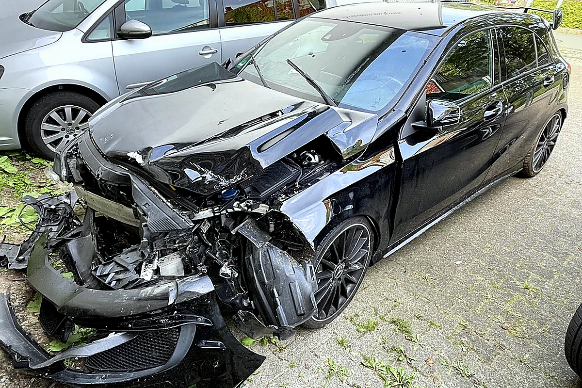 Mercedes A-Klasse – Schwerer Frontschaden