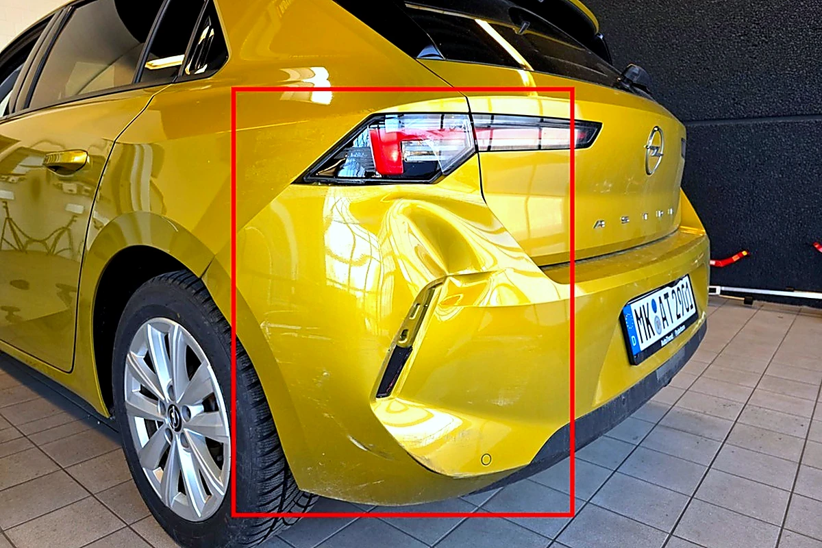 Opel Astra – Detailaufnahme Heckschaden