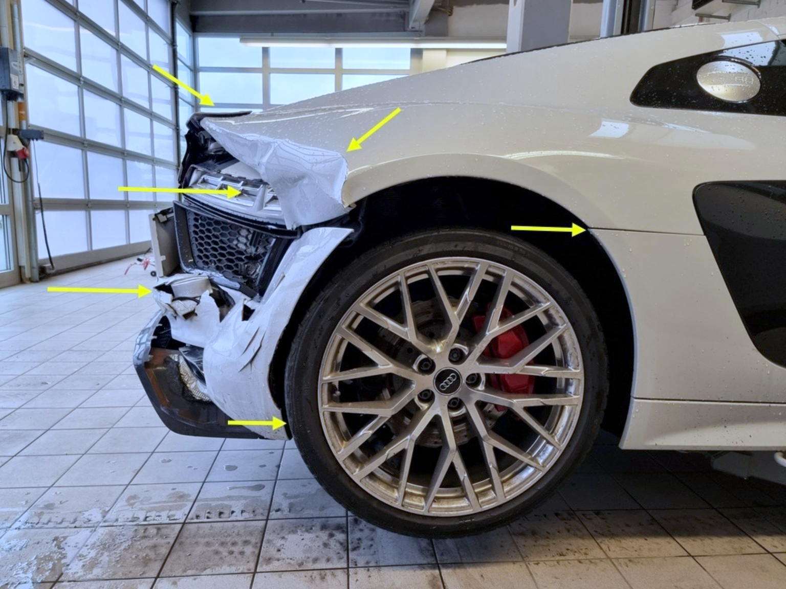 Die Prüfung des Fahrwerks ergänzt die Untersuchung der Karosserie.