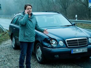 Unfall der Versicherung melden: Fristen und Pflichten